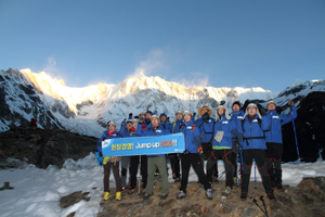 JW중외신약, "우수직원되고 히말라야 등반하고"
