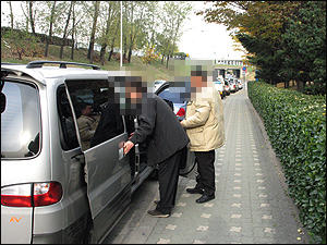 대형병원 문전약국 호객, "더는 볼 수 없다"

