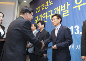 녹십자 '헌터라제' 국가연구개발 우수성과 선정
