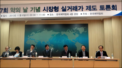 시장형, 제약·도매·약사회는 폐지…정부, 유지 팽팽