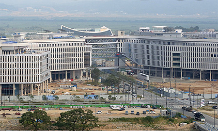 세종청사 약국 속속 개업…월 임대료 200만원대