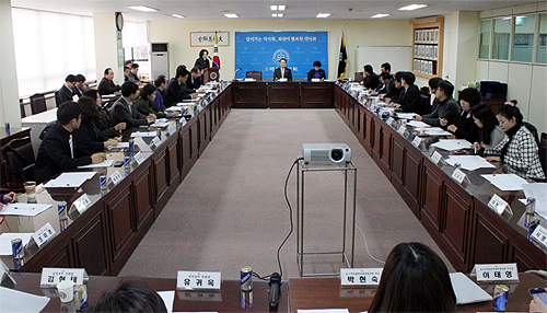 논란 커지는 '약 바로쓰기 운동본부' 다시보기