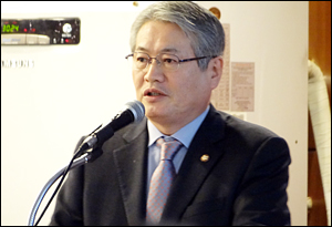 "원격의료와 법인약국 결합하면 택배조제 직행"