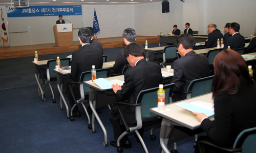 JW중외 주총…윤정철 전 길병원장 사외이사로