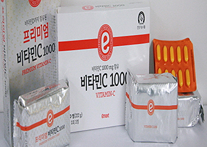 마트약국 약사의 '한숨'…반값비타민 위력 실감