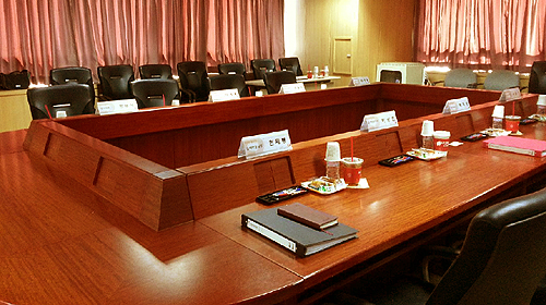 절정으로 치닫는 수가 '제로섬 게임'…승자는 누구?