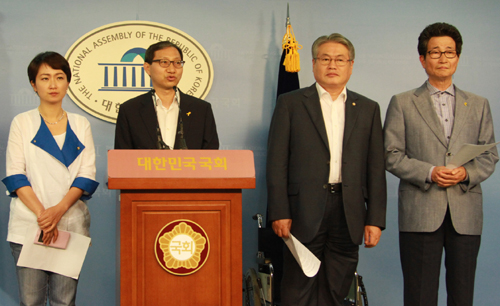 야당 의원들, 부대사업 확대 강행시 예산 보이콧