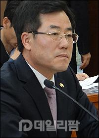 "내년 파라벤 등 보존제 안전성 재평가 진행"