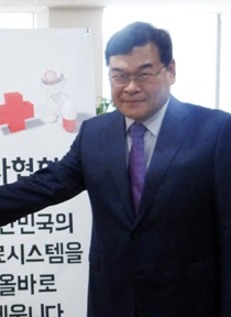 가정의학과 의사들 금연 선포...담뱃값 인상 지지