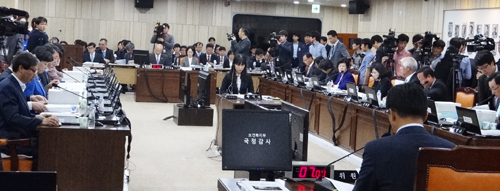복지부 국정감사 개시...내일까지 이틀간