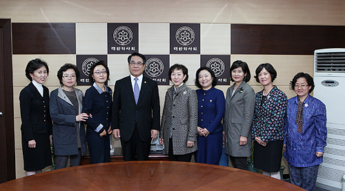 약사회, 숙명약대 총동문회와 현안 논의