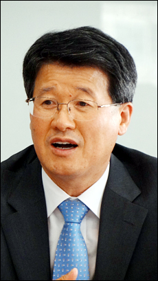 "다국적 제약, 매출대비 1%는 사회공헌에 써 달라"
