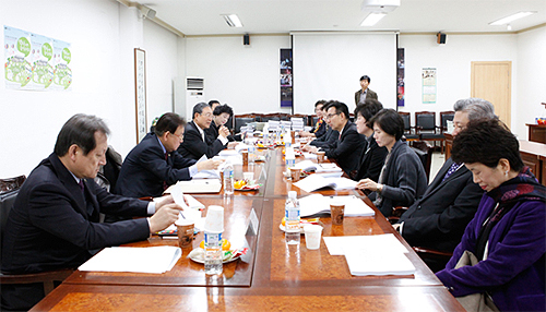 대약 감사단, 서울시약 감사 진행