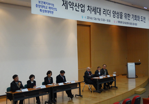제약 고용인력 중 약사는 3%뿐…"이대론 안된다"