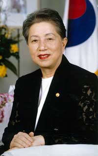 유일한상 수장자 김모임 전 복지부 장관