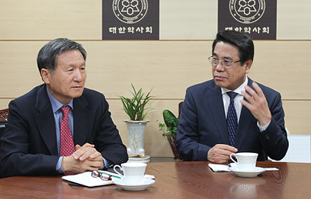 이종철 진료심사평가위원장, 약사회 내방