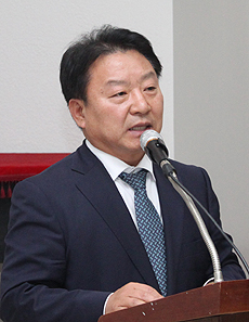 "대약회장이 보낼 문자 아니지요" Vs "약국 위해서"