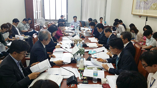 "감염병 역학조사관에 약사포함"…오늘 소위서 결론