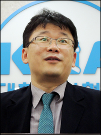 김주현 의협 대변인 첫 데뷔 "의사 복지부장관 환영"