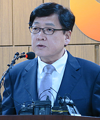 "의사 출신이 아닌 국민의 장관으로 거듭나겠다"
