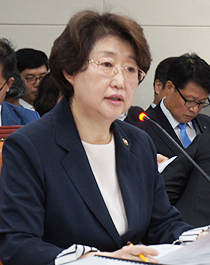 김 처장 "의약품-의료기기 병합심의 검토하겠다"
