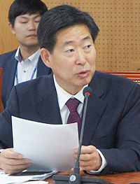 "시럽제 소포장 적정원가 보상 복지부와 협의하라"