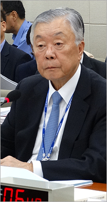 "국고지원 삭감으로 건보재정 '펑크'…소송 제기하라"