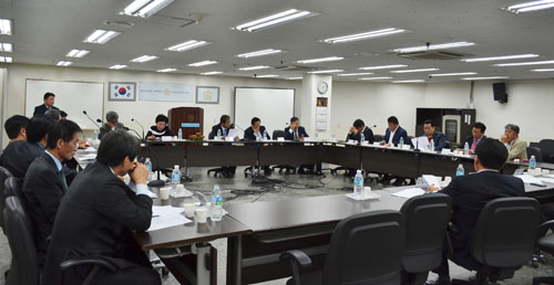 유통협회 "제약사 결제, 도매도 카드로 하겠다"