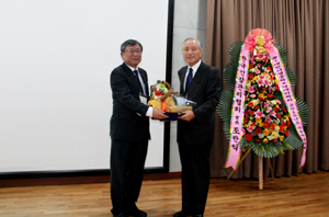 민득영 석좌교수 신풍호월학술상 수상