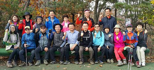 관악구 의약단체협의회, 가을 산행 갖고 친목 도모 