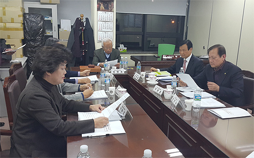 김대업 지지서신 7명, 조찬휘 지지 여동문회장 7명 '주의'