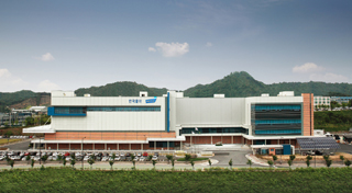 한국콜마 "R&D 기술 경영, 글로벌 경영추진"
