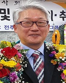 서용훈 전북약사회장 "활기찬 약사회, 즐거운 약국 조성"
