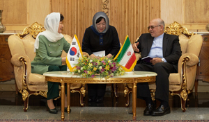 이란에 의약품 수출 등 MOU 체결…병원도 건립키로