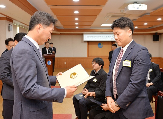 일동, 동작구청으로부터 감사장 받아