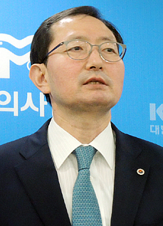 의협, 조찬휘 회장 불용재고약 발언에 심기 불편