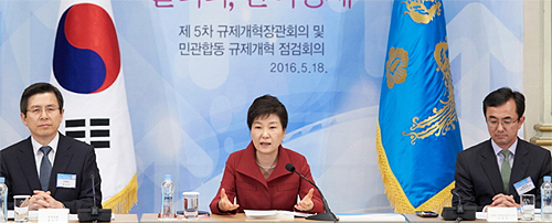 청와대발 '일반약 화상투약기' 파도에 약국가 '술렁'