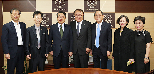 홍정용 병원협회장, 대한약사회 방문