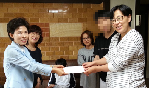 은평구약, 장애인 공동 생활 가정에 성금 전달 