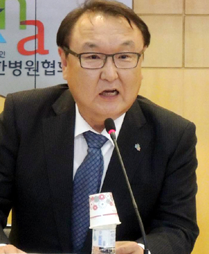 홍정용 병협회장 "원내약국 부활, 현실의 벽 고민"
