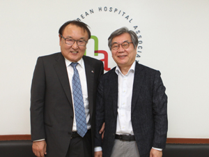 김영창 한국의학교육평가원장 병원협회 방문
