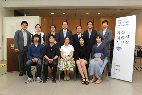 동화약품, 가송예술상에 최은정 작가