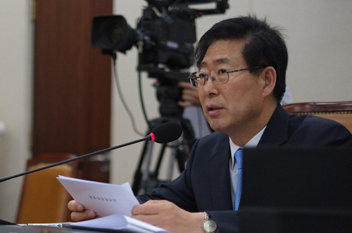 원격의료·화상투약기법, 복지위 상정 보이콧 힘들듯