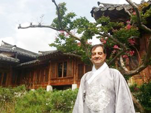 쥴릭 피가니올 사장, CCF 2016서 한국 소개