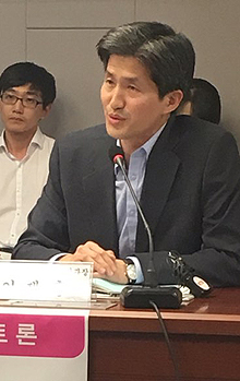 기재부 "흑자 쌓아놓는 건보재정에 빚져서 지원 못해"