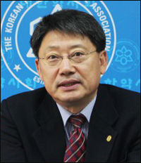 "대한약사회 창립일은 1928년 2월 11일"