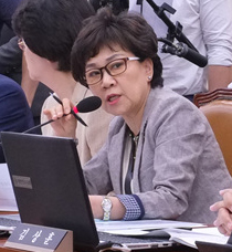 "건기식 품질·안전관리 수준, 의약품 만큼 강화해야"