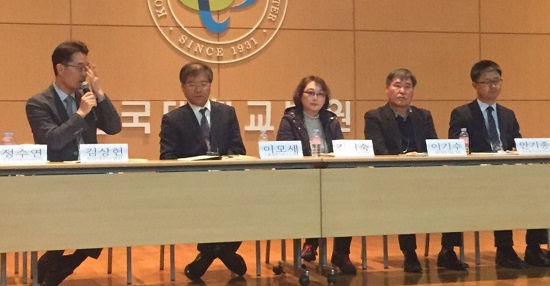 "약사, 부작용관리·상담 힘쓰고 정부는 수가 보상을"
