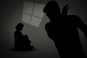 성추행 파면 의대 교수, 피해 인턴에게 손해보상까지