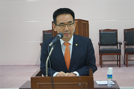 "이웃돕기성금 8천원 걷자" 발목잡힌 김종환 집행부